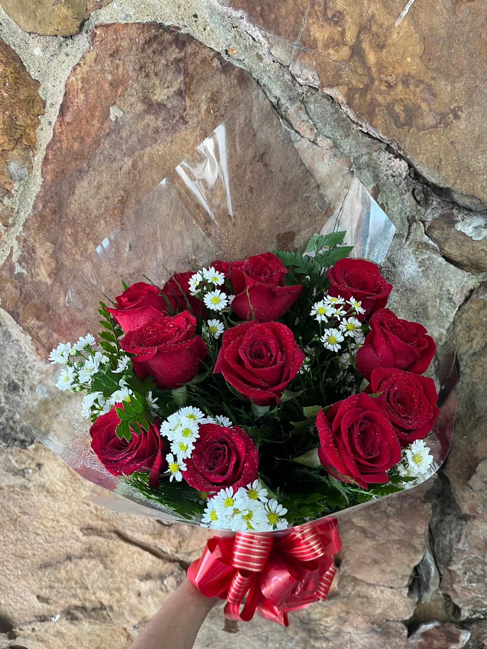 BUQUÊ NACIONAL VERMELHO 12 ROSAS 1