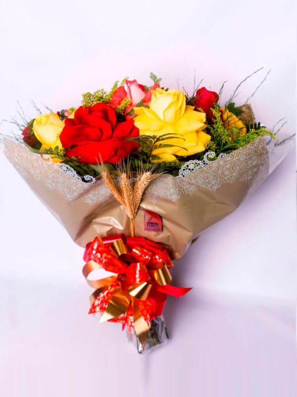 BUQUÊ ROSAS COLOMBIANAS COLORIDAS