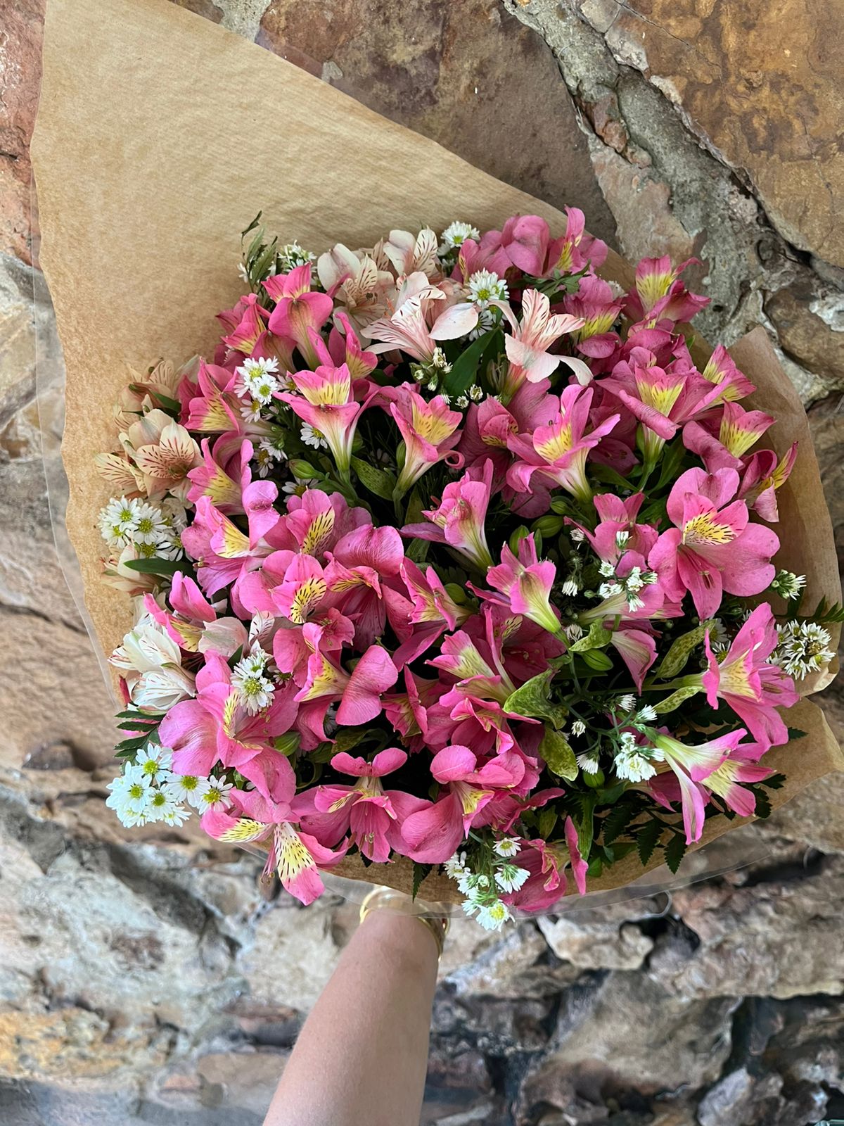BUQUÊ ASTROMELIAS ROSA MEDIO 1
