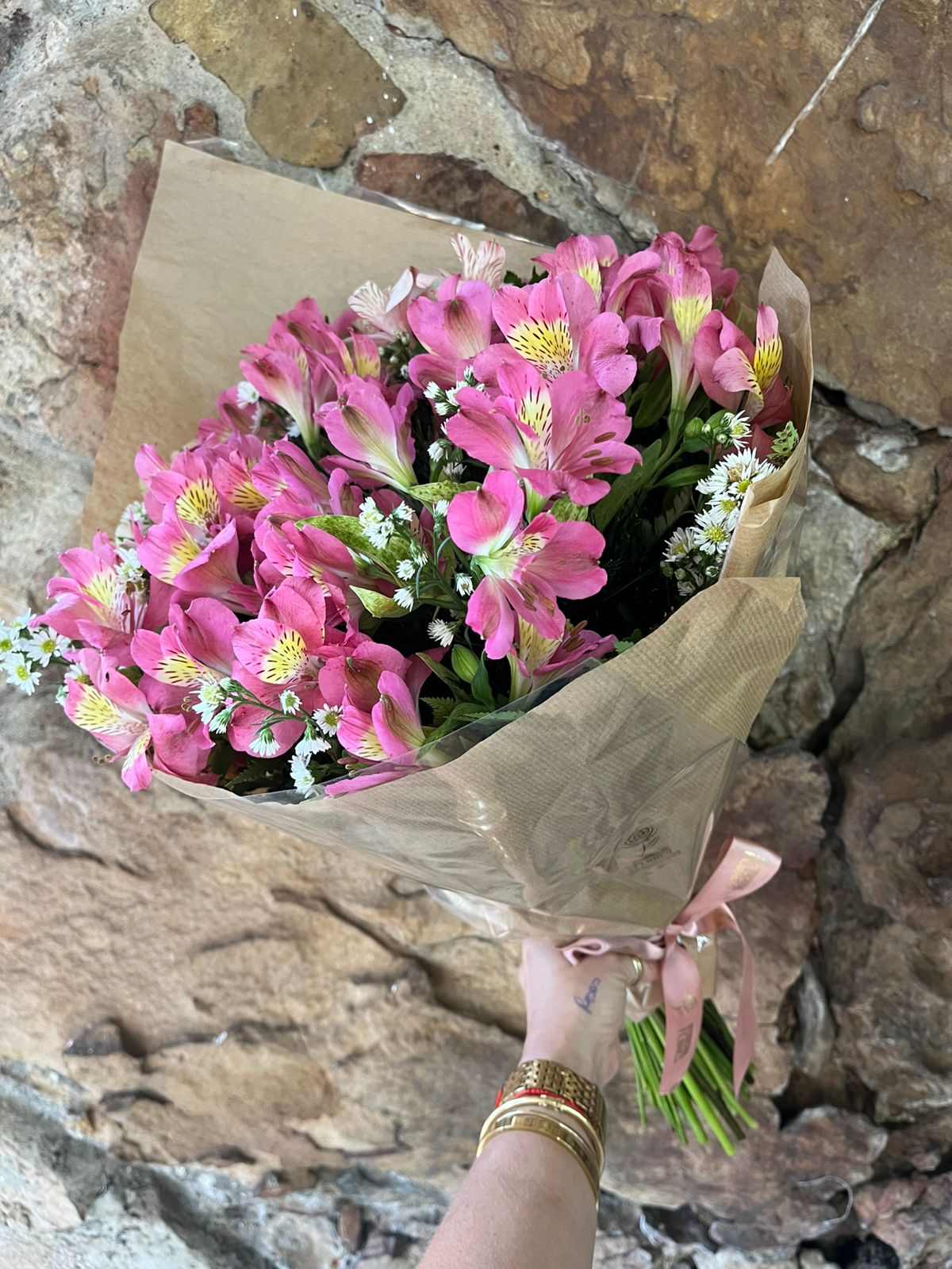 BUQUÊ ASTROMELIAS ROSA MEDIO 2