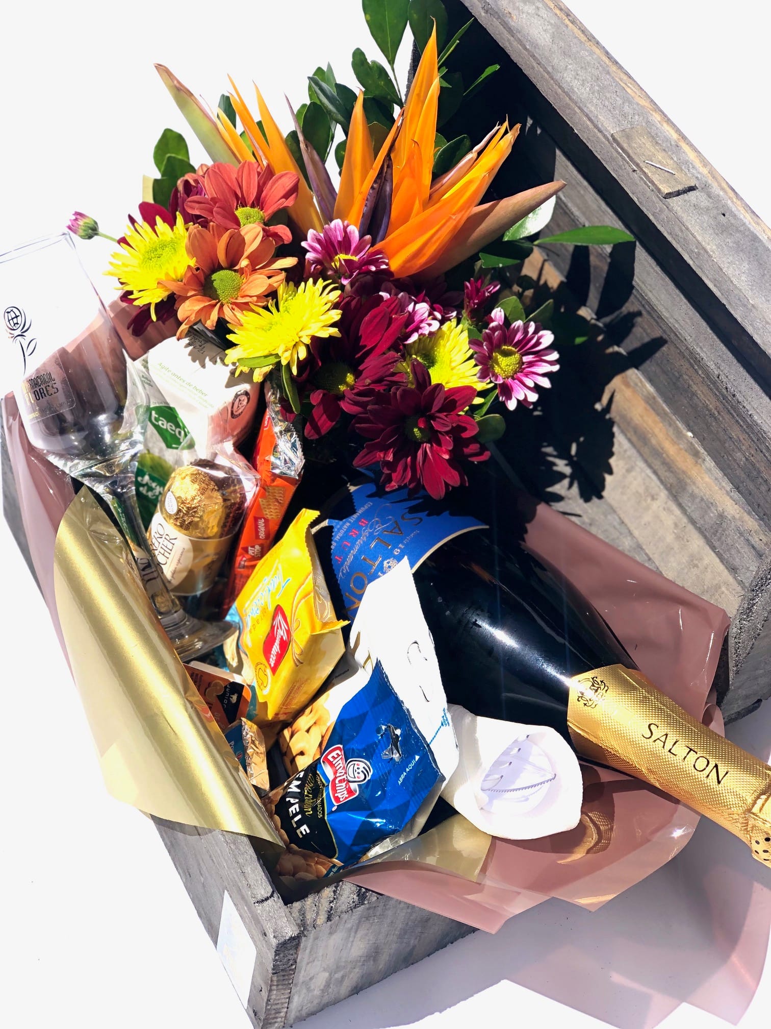 cesta e salton e petisco