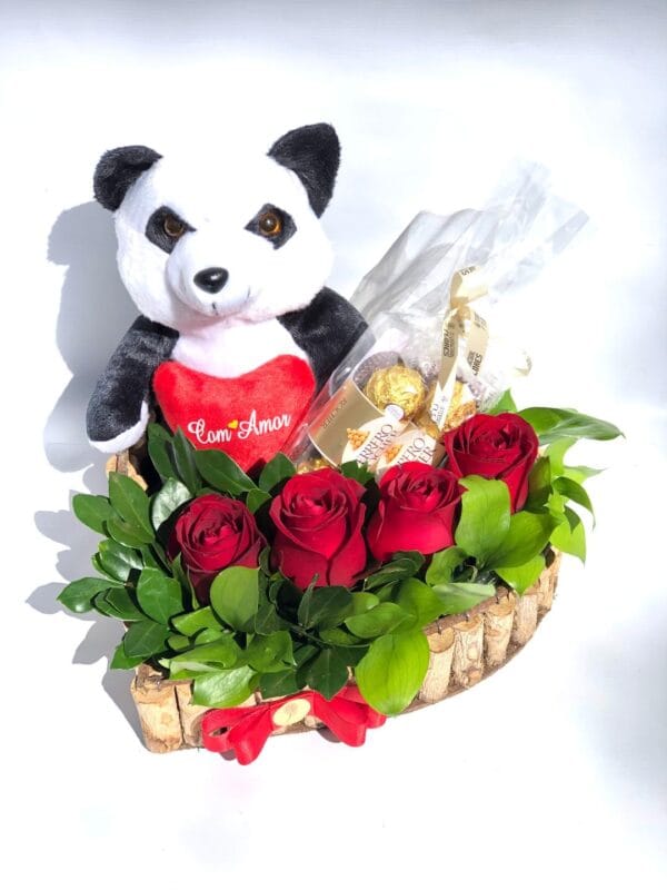 Arranjo Coração Panda e Chocolate