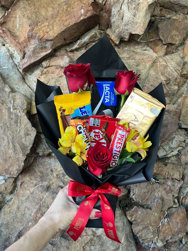 Buquê na Base de rosas vermelhas MUITO doce