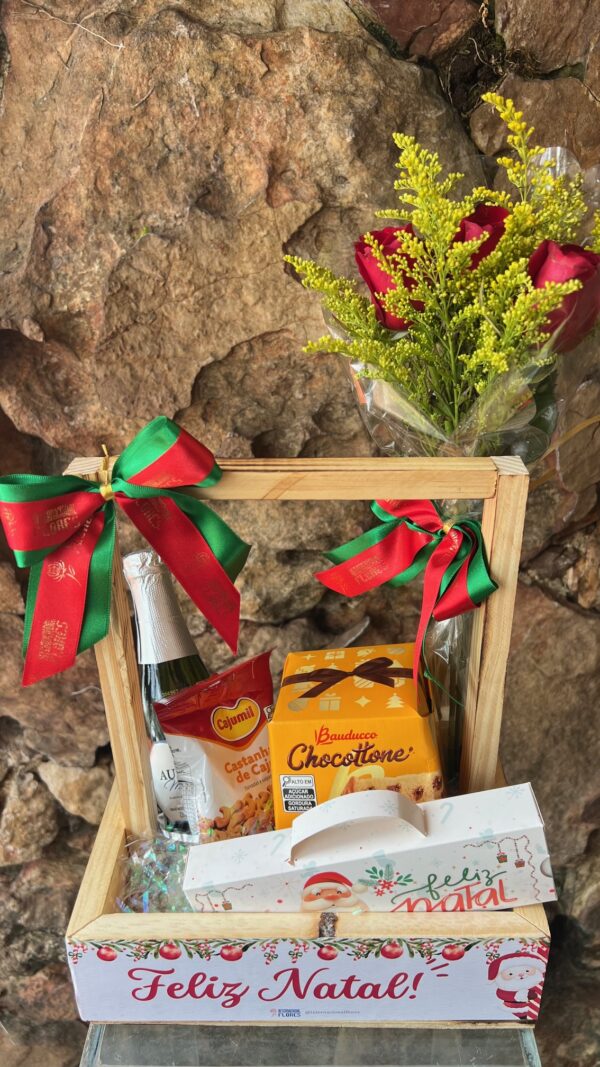Cesta Feliz Natal com Mini Espumante e Flores