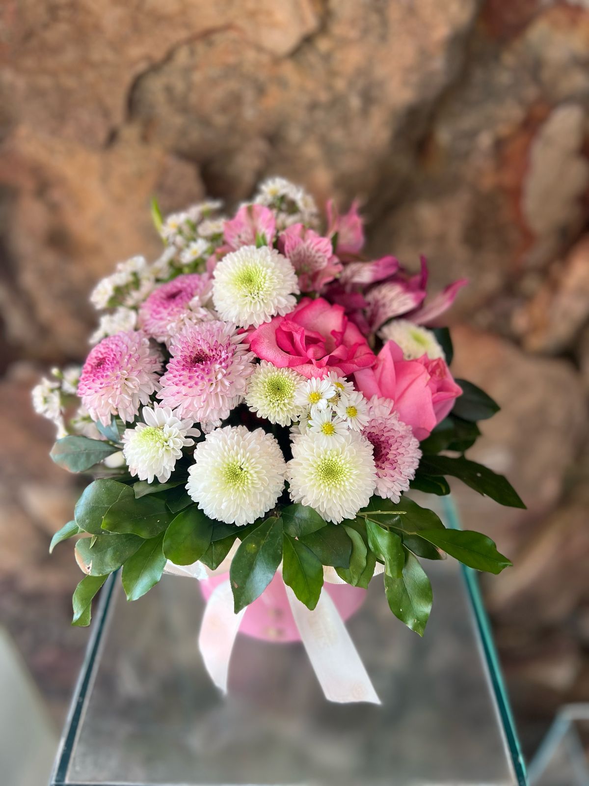 arranjo box flores mistas rosa e br4