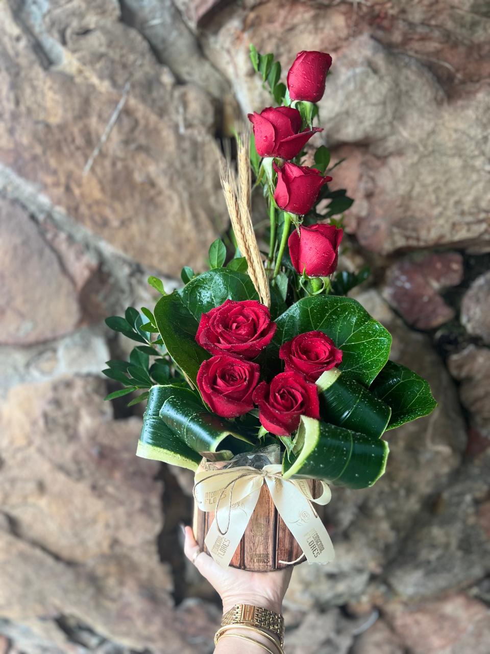 arranjo ikebana 8 rosas 3