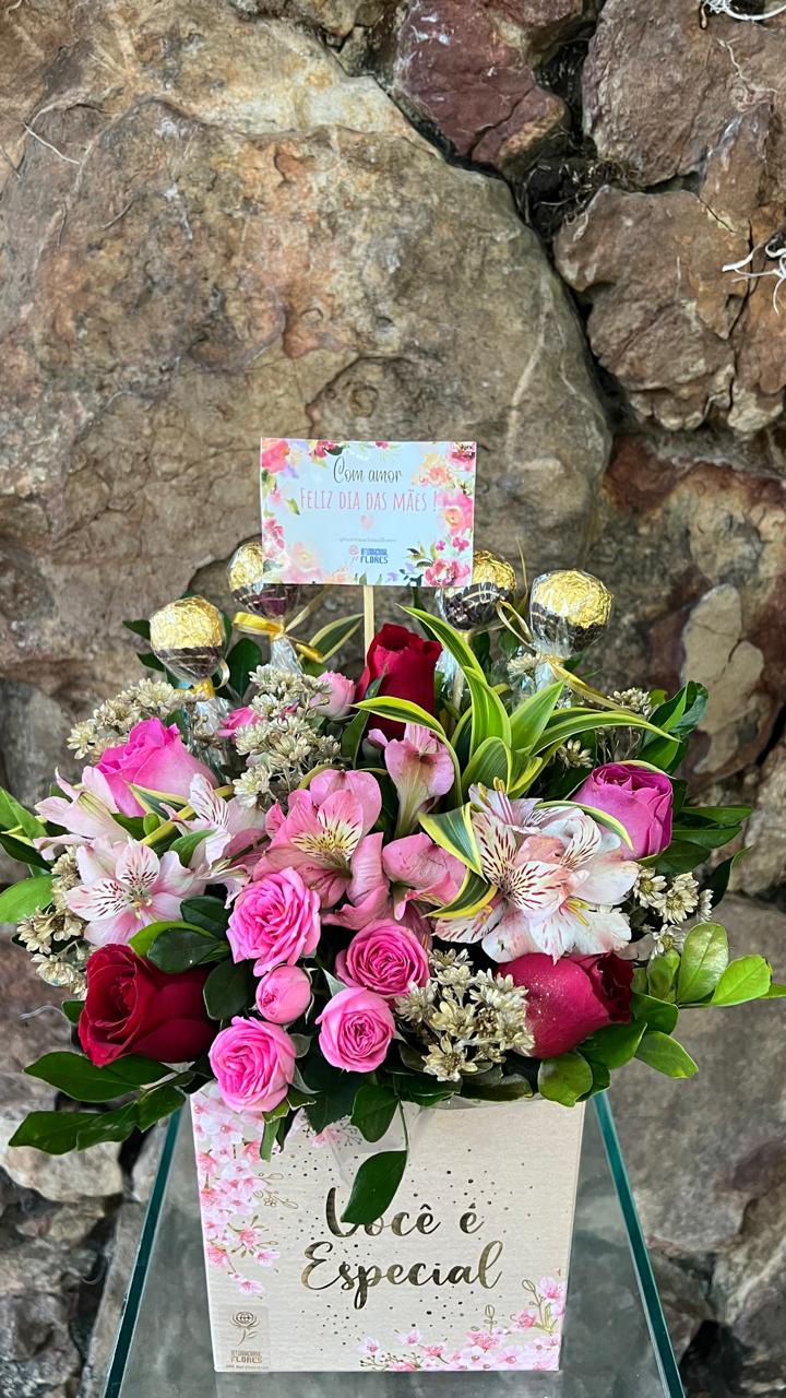 ARRANJO VC E ESPECIAL MAE COM CHOCO
