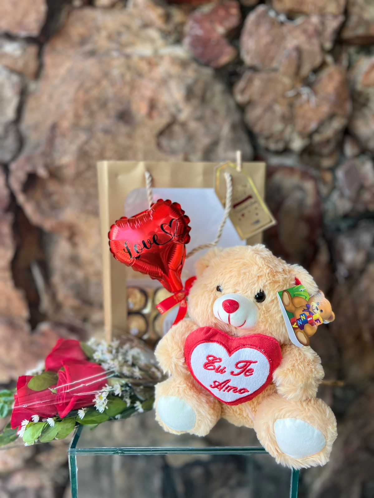 sacola pelucia choco e rosas