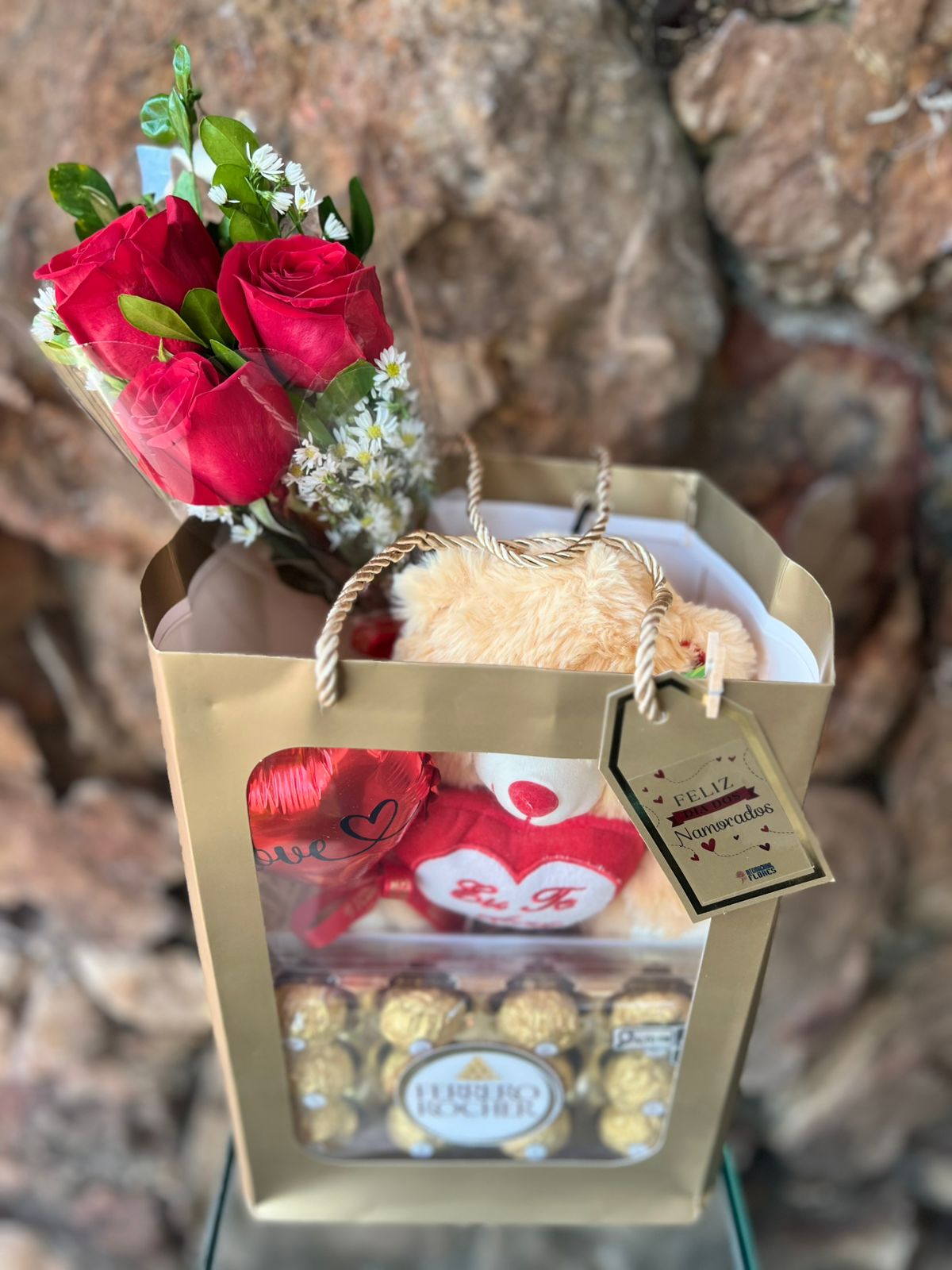 sacola pelucia choco e rosas3