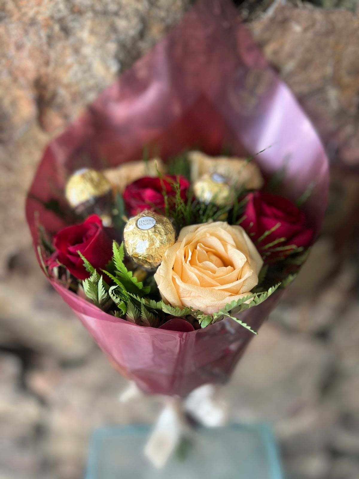 Buquê 6 Rosas nacional Bicolor com Chocolate 1