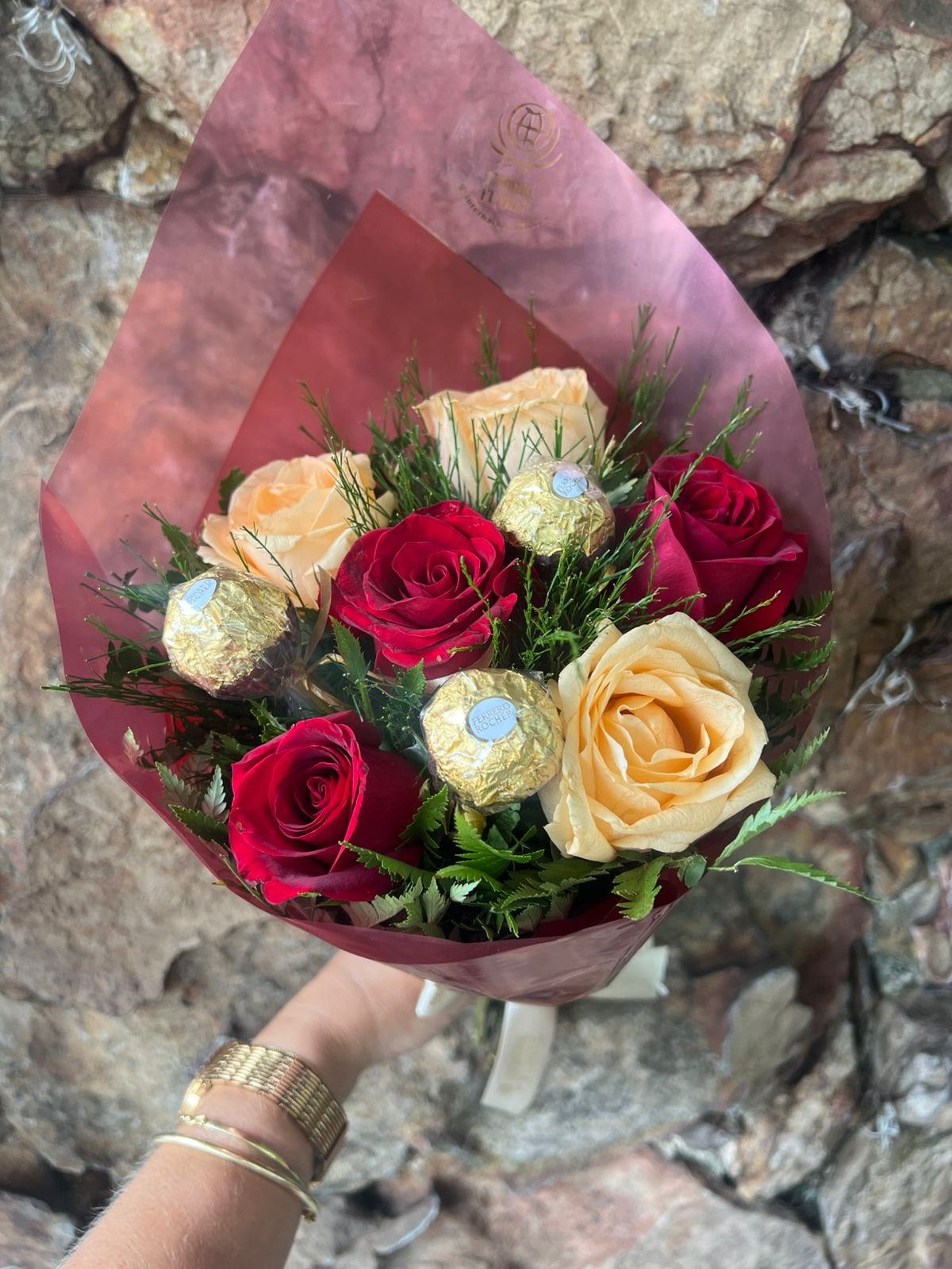 Buquê 6 Rosas nacional Bicolor com Chocolate2