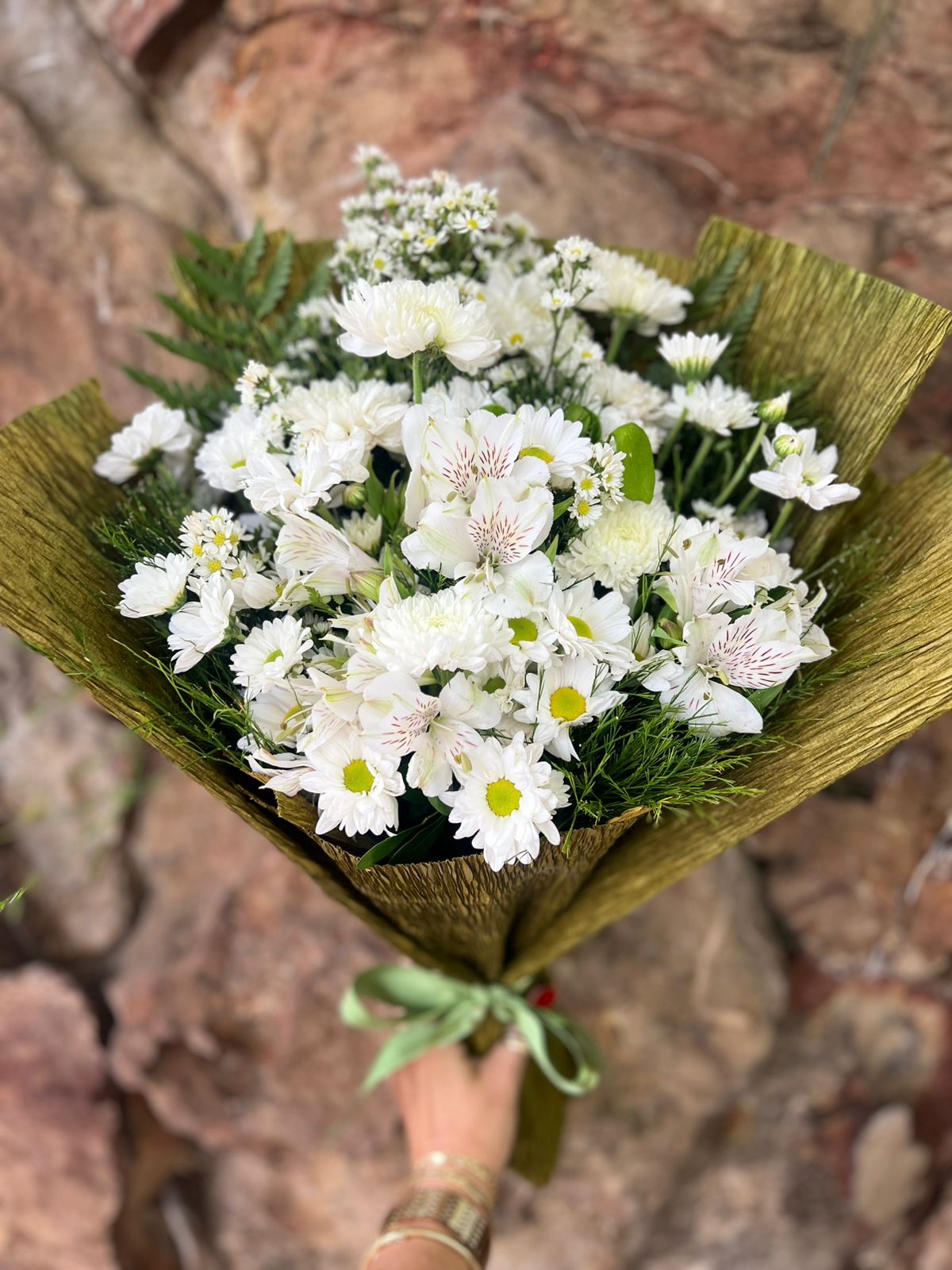 Buquê braçada flores mistas Branco 2