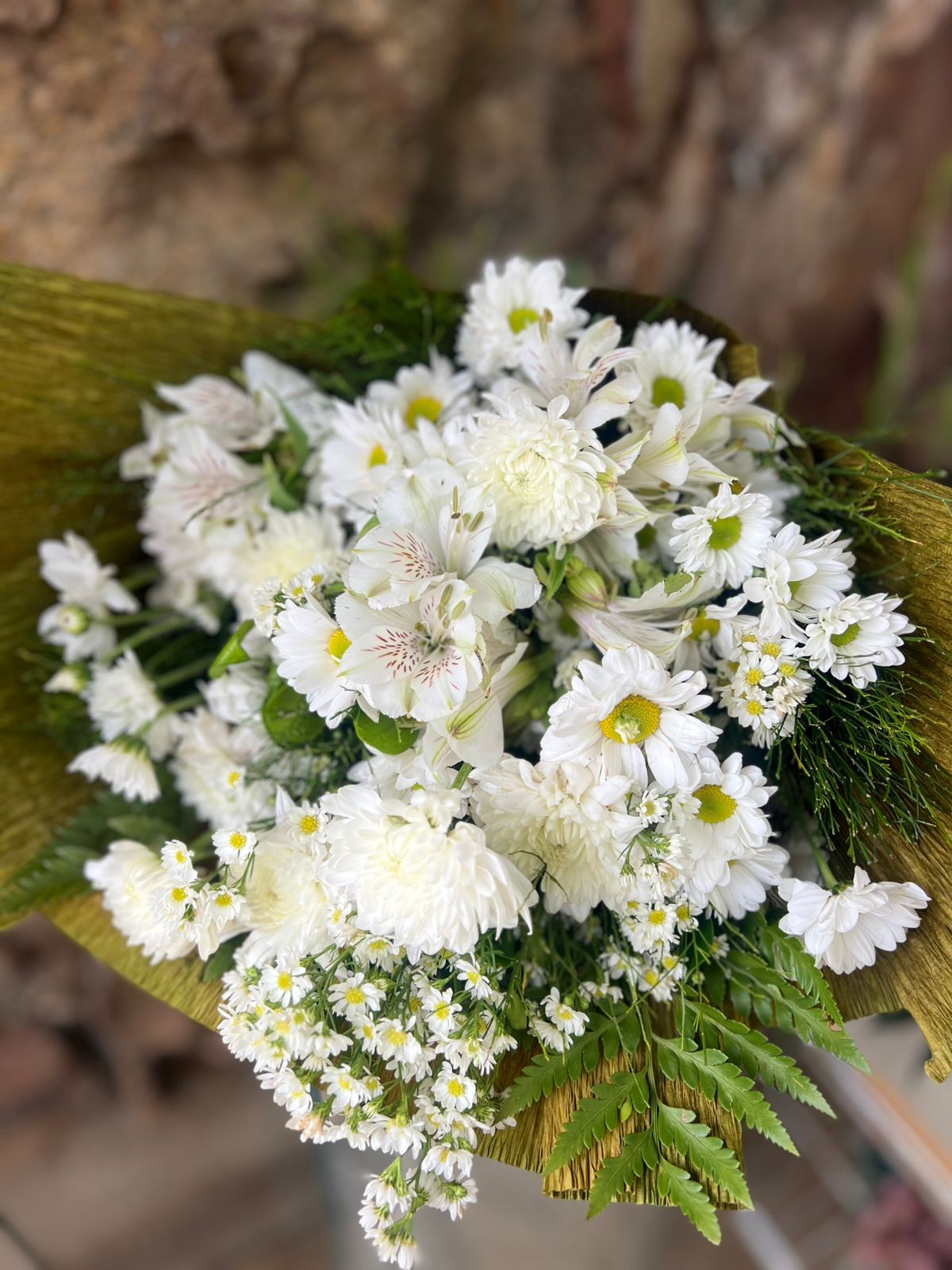 Buquê braçada flores mistas Branco 3
