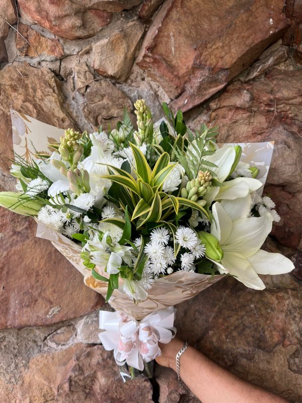 Buquê de flores nobres branco